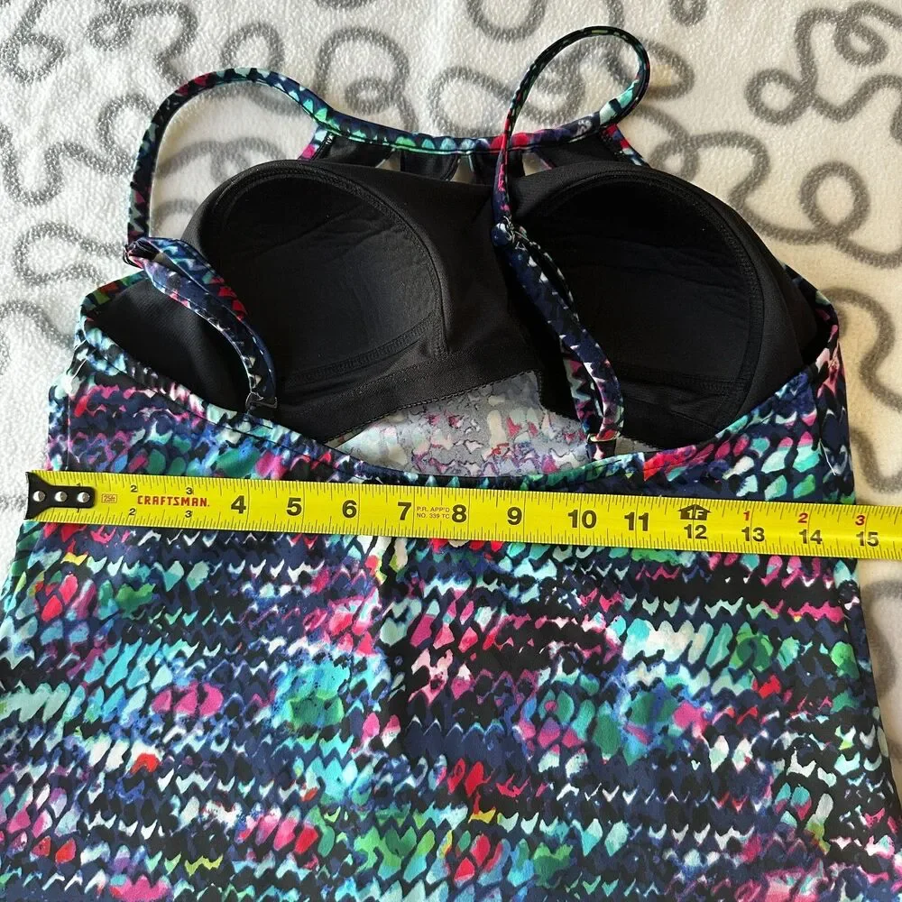 St John's Bay‎ Women's Swim Suit Tankini 10 Padded Abstract Cutout Top